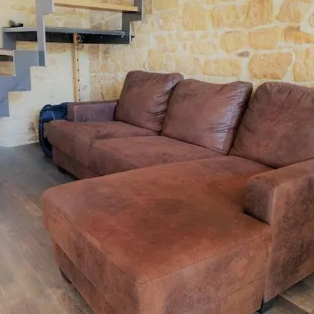 Cottage 80M2 -South Terrace - Near Liege בית נופש *